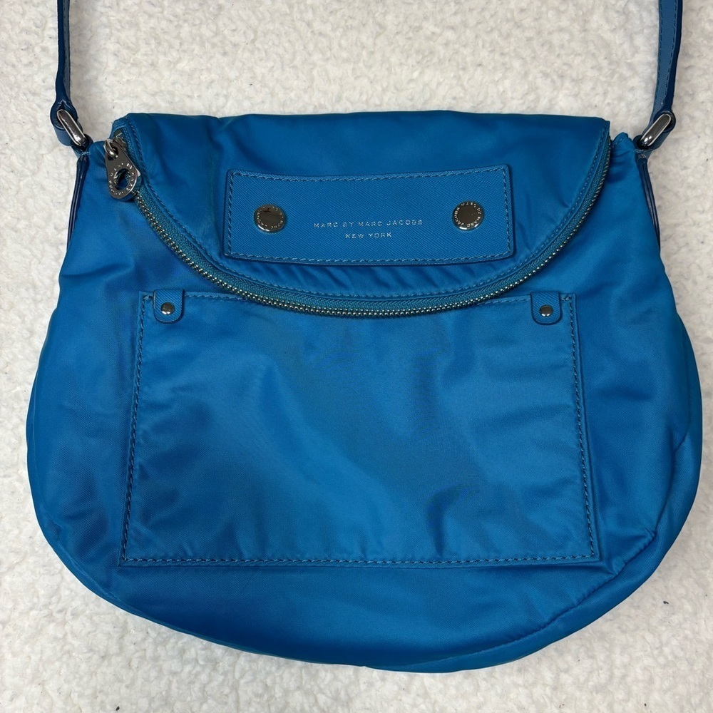 Marc Jacobs Blue Preppy Nylon Messenger Bag - Picture 2 of 14